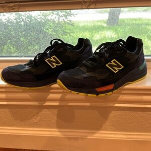 New Balance 992 Made in USA 'Black Purple', lightly used, M 9.5
